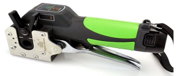 Dispozitiv cu acumulator de bercluit tevile ST-E900A-L